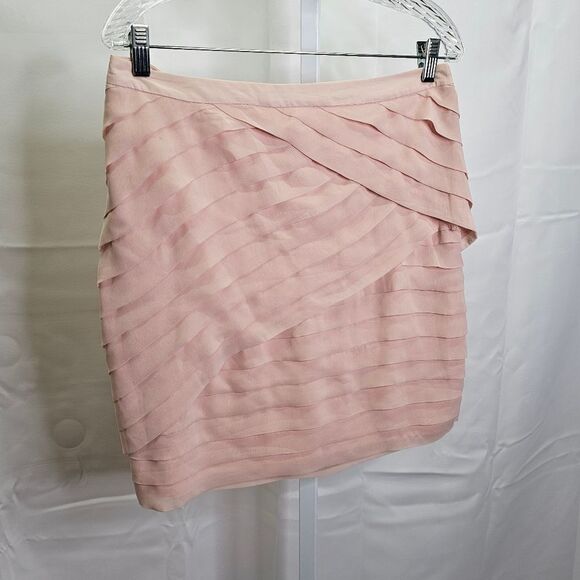 New York & Company Pink Asymmetrical Pleated Mini Skirt Size 10 - Picture 3 of 10
